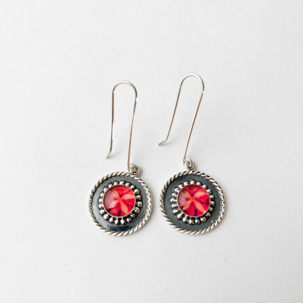 Aretes Pavonados Flor Coral Rojo