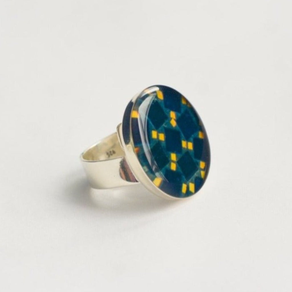 Anillo Ajustable en plata con fotografía de Azulejos Azul y Amarillo