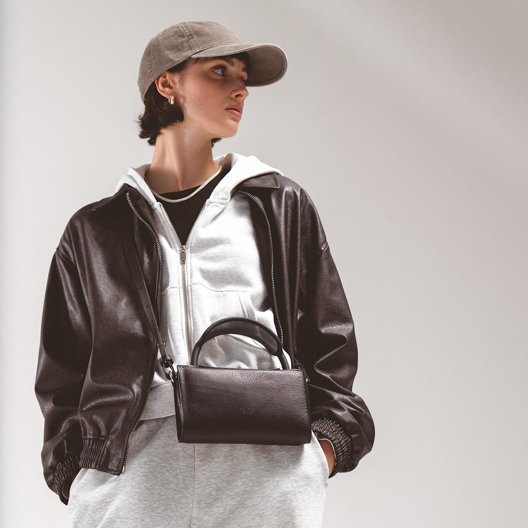 Black Leather Case for AirPods Max - The Minimalist 3.0 (OUTLET)
